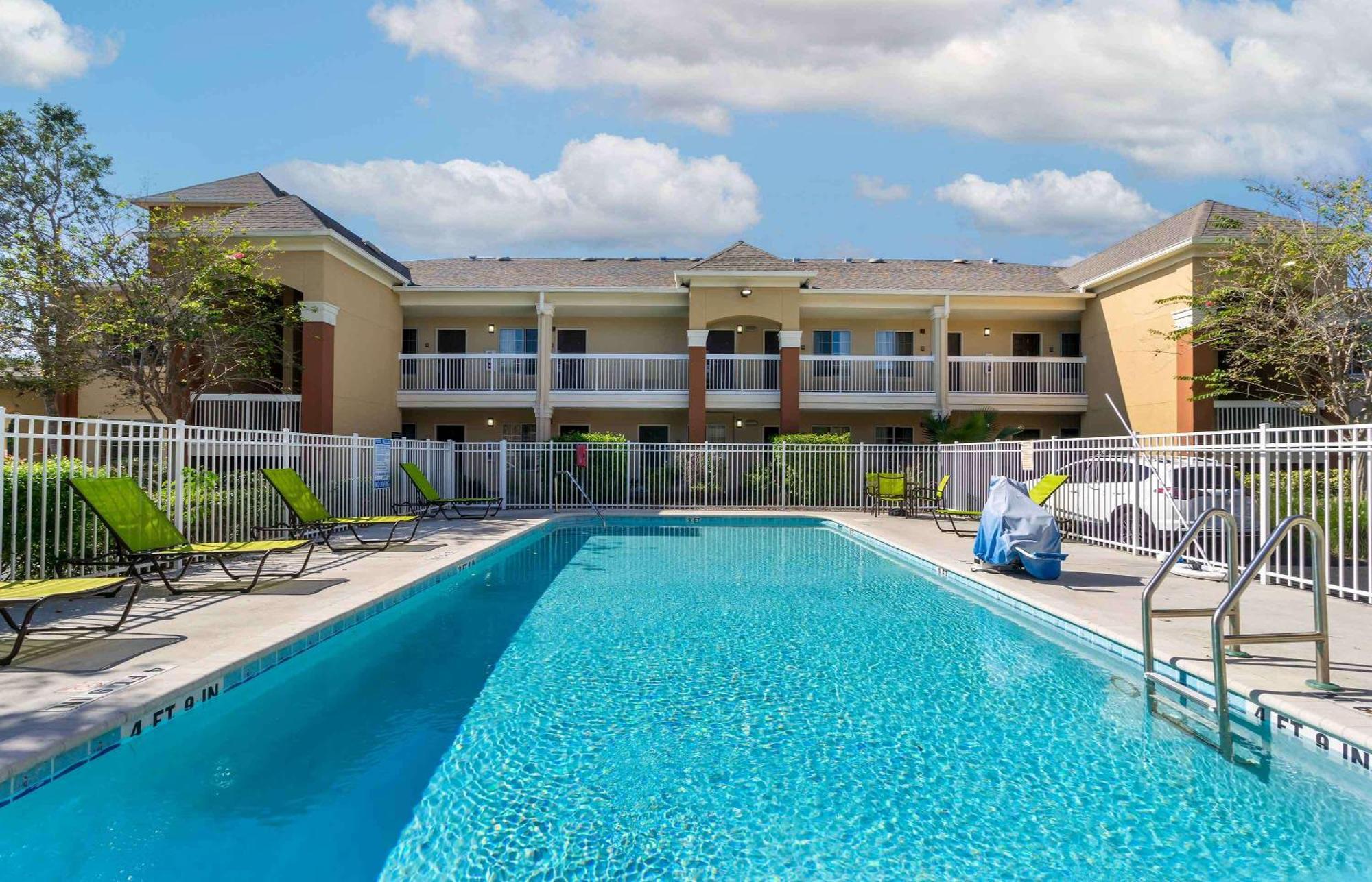 Extended Stay America Suites - Clearwater - Carillon Park Eksteriør billede